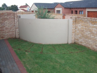 Removing Grass - Garden Service